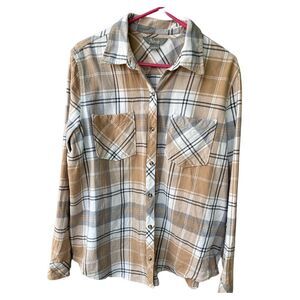 Natural Reflections size L plaid flannel button up shirt.